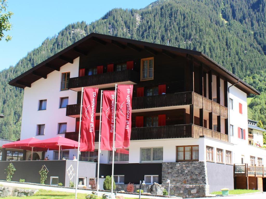 First Mountain Hotel Montafon Гашурн Екстериор снимка